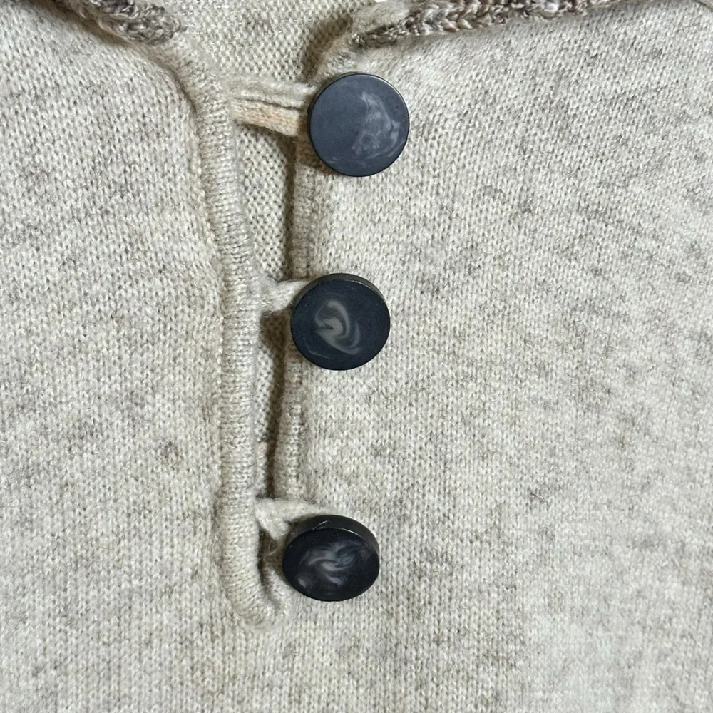 🔴 5 for $40 SALE!
Cris Barros Tan Baggy PeterPan Collar 3 Button Sweater P/S - Picture 2 of 7